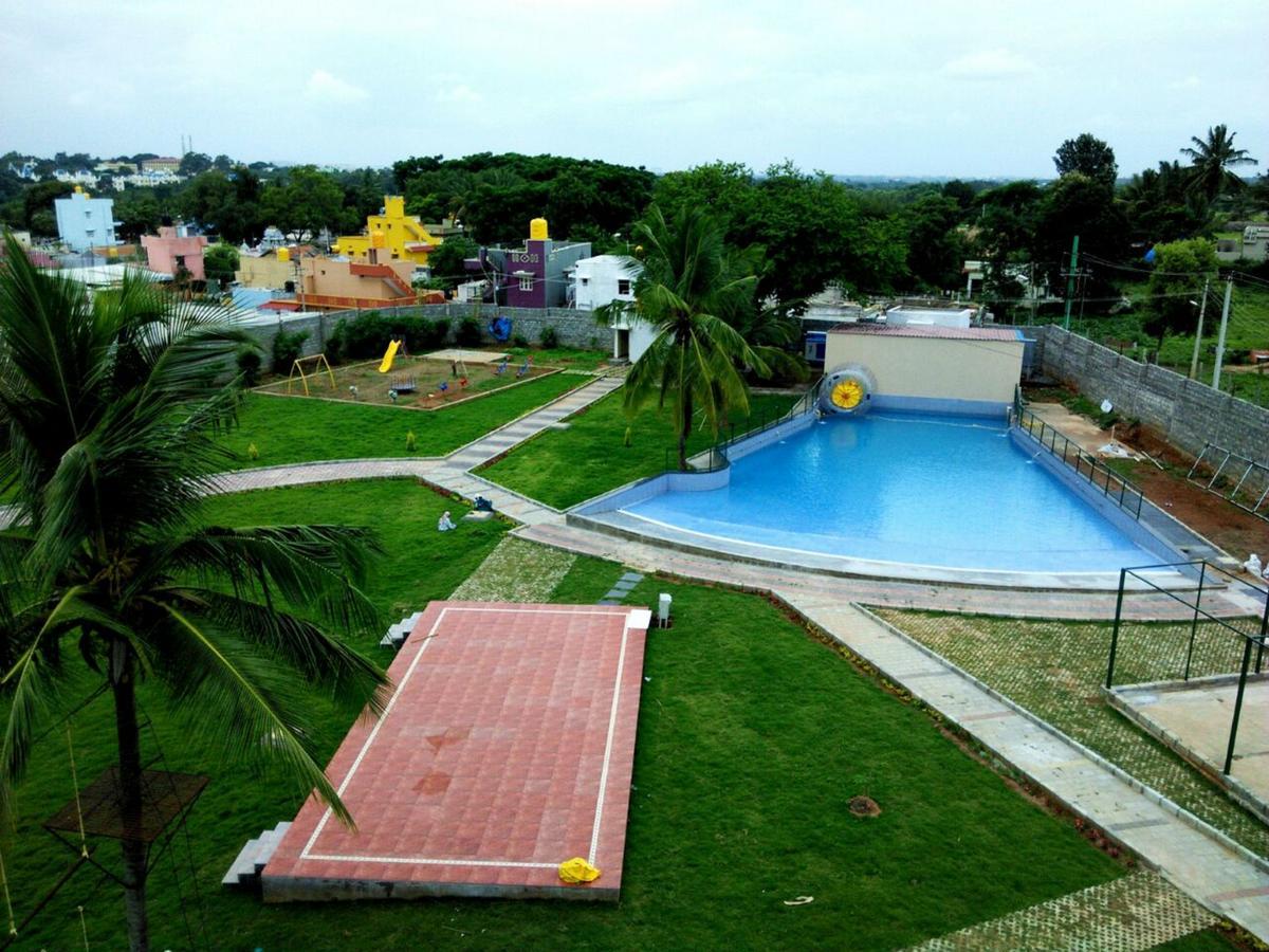 Park Hotel And Resort Kaglipur Ngoại thất bức ảnh