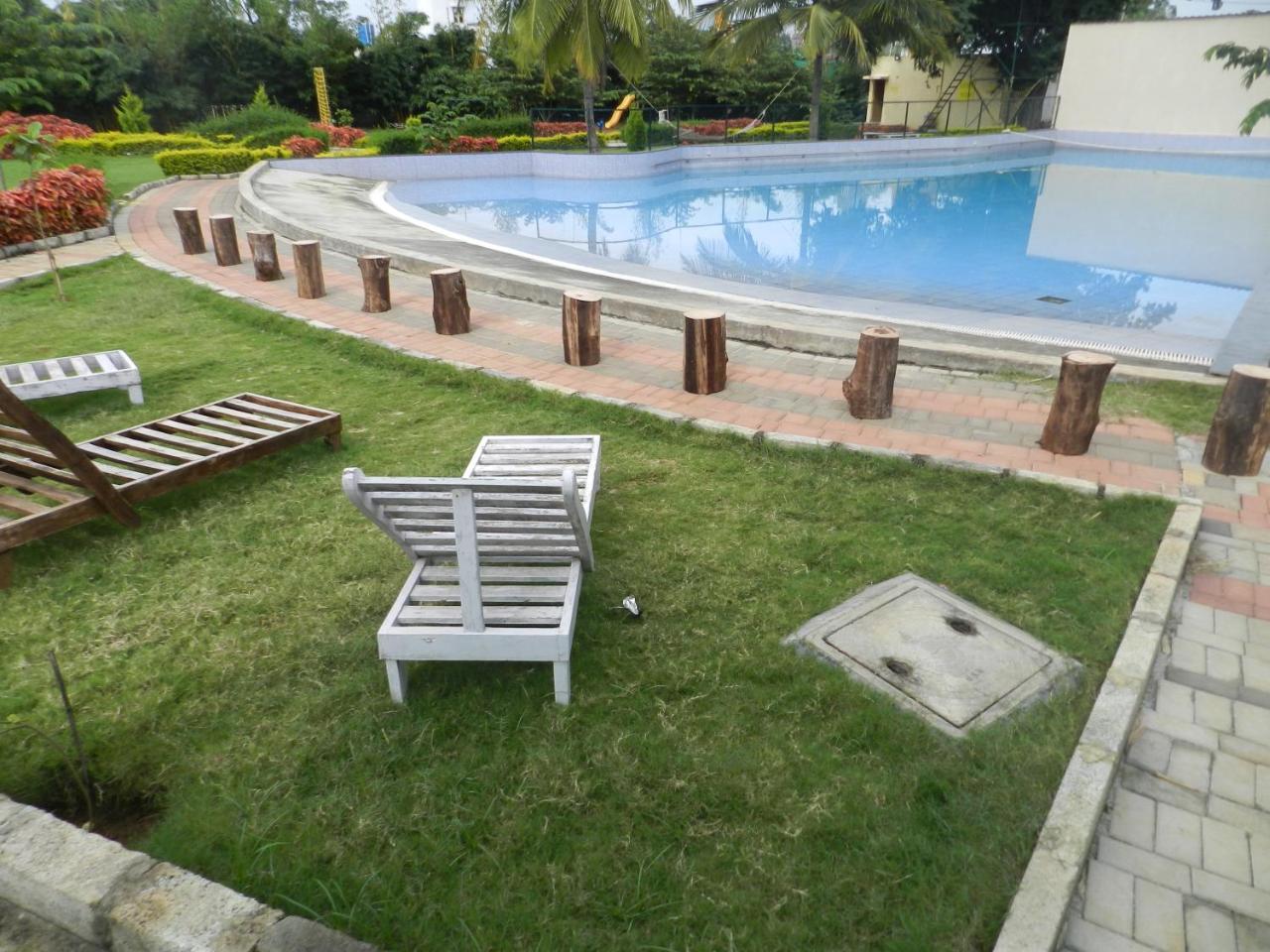 Park Hotel And Resort Kaglipur Ngoại thất bức ảnh