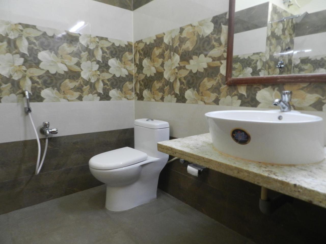 Park Hotel And Resort Kaglipur Ngoại thất bức ảnh